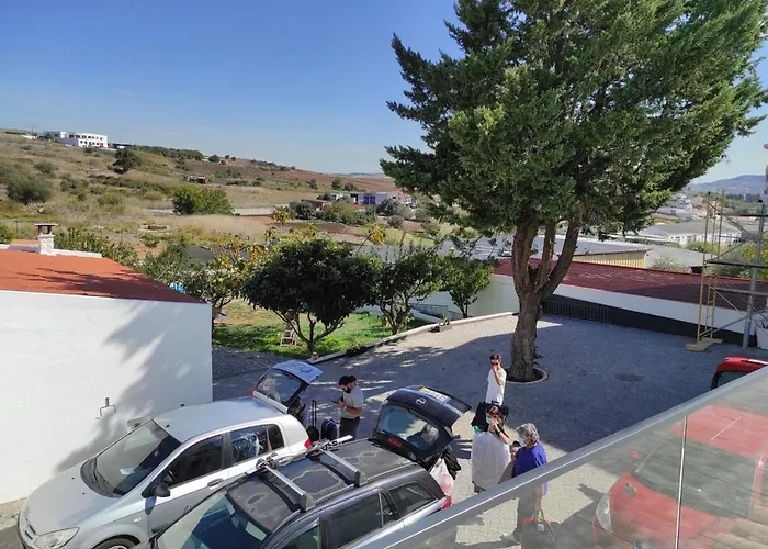 Hall 92 Quartos Com Wc Em Moradia Com Piscina A-das-lebres Ubytování v soukromí