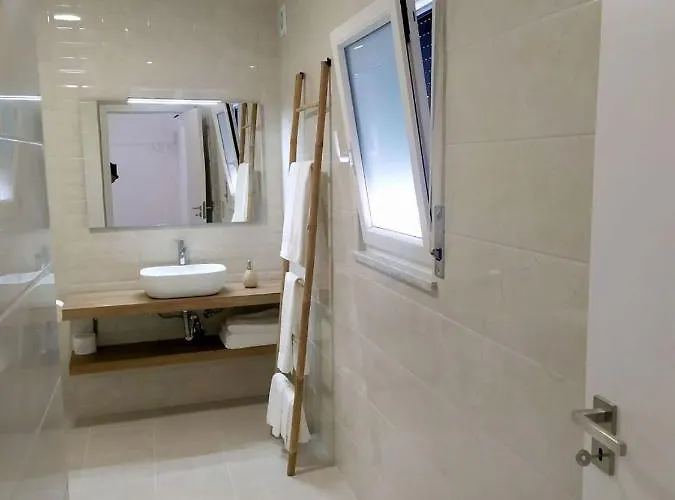 Ubytování v soukromí Hall 92 Quartos Com Wc Em Moradia Com Piscina A-das-lebres *