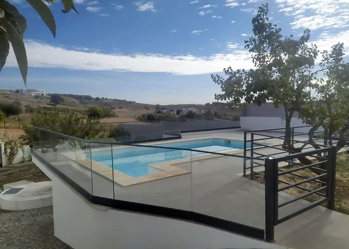 Ubytování v soukromí Hall 92 Quartos Com Wc Em Moradia Com Piscina A-das-lebres