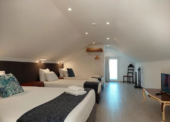 Ubytování v soukromí Hall 92 Quartos Com Wc Em Moradia Com Piscina A-das-lebres Loures