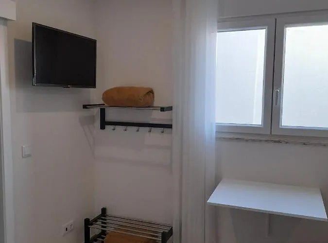 Ubytování v soukromí Hall 92 Quartos Com Wc Em Moradia Com Piscina A-das-lebres *